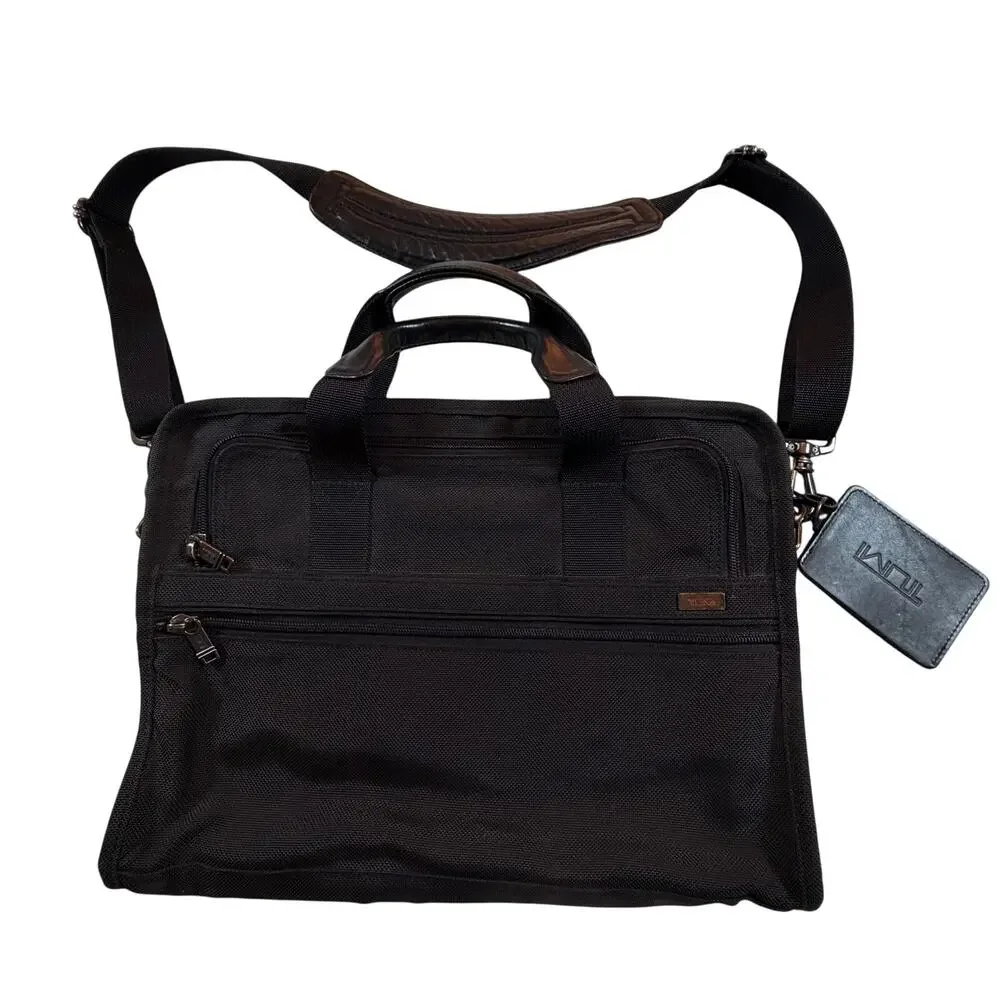 TUMI Alpha Compact Laptop Briefcase Black 15”x11” - Excellent Condition